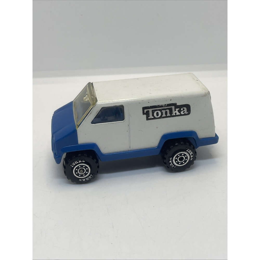 Vintage TONKA CORP 4" Pressed Steel Plastic Cargo Van Truck Toy - 1978‎ USA Made